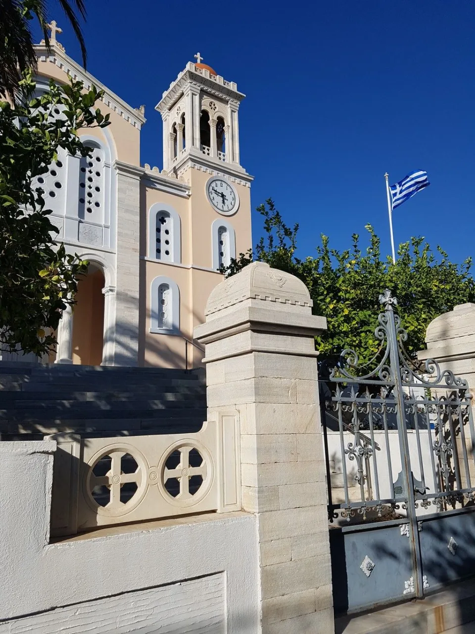 Tinos